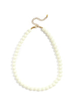 Necklace with medium beads-10mm